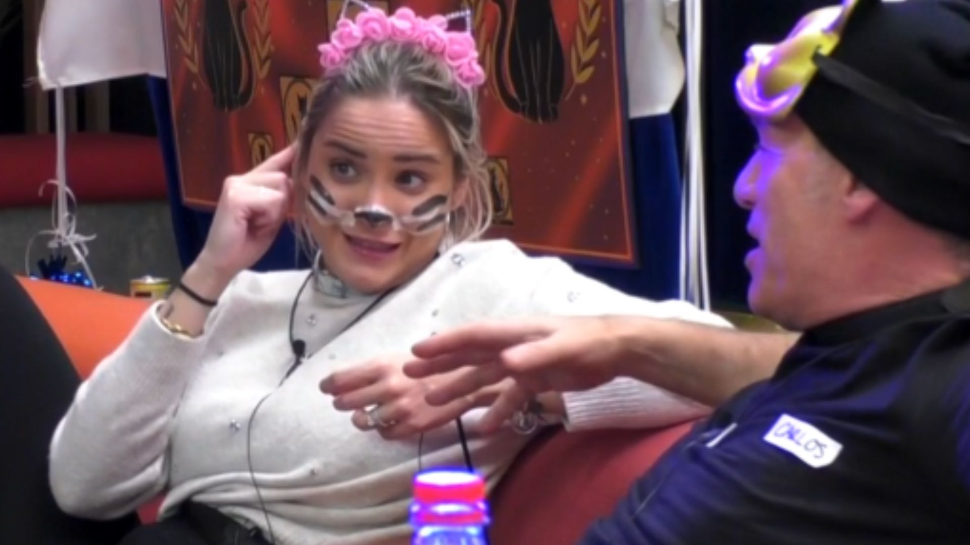 Carlos y Gloria se arrepienten de sus discusiones en la casa