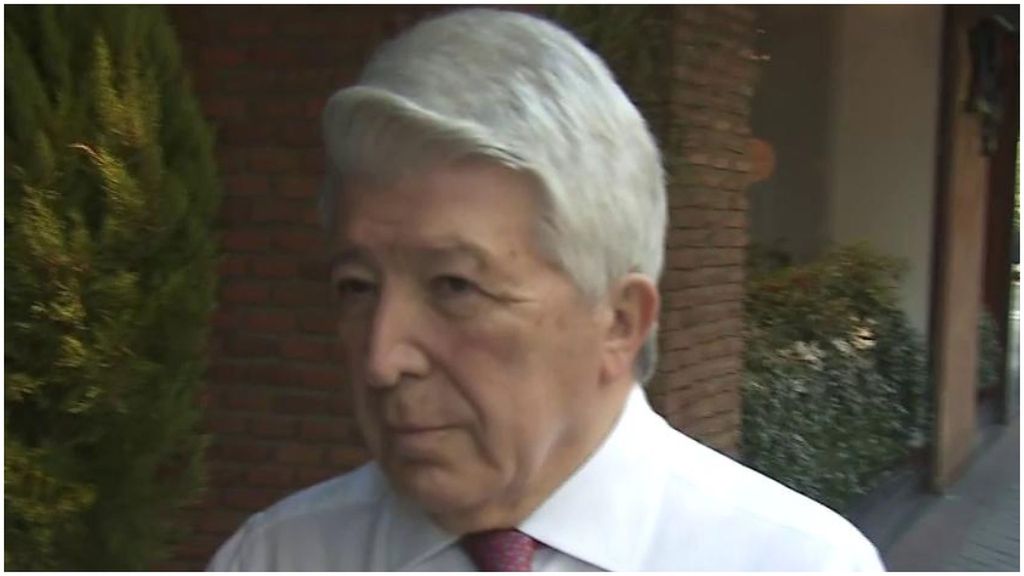 Cerezo responde al ruido sobre Julián Álvarez: “Es jugador del Atlético y tiene contrato”