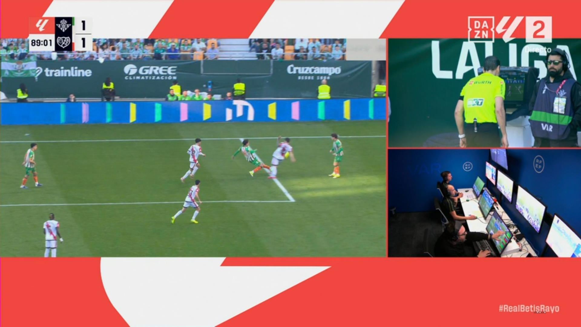 La polémica acción entre Valentín Gómez y Ratiu en el Betis-Rayo