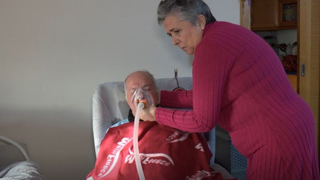 Así demandan los familiares de los enfermos de ELA las ayudas prometidas por el Gobierno
