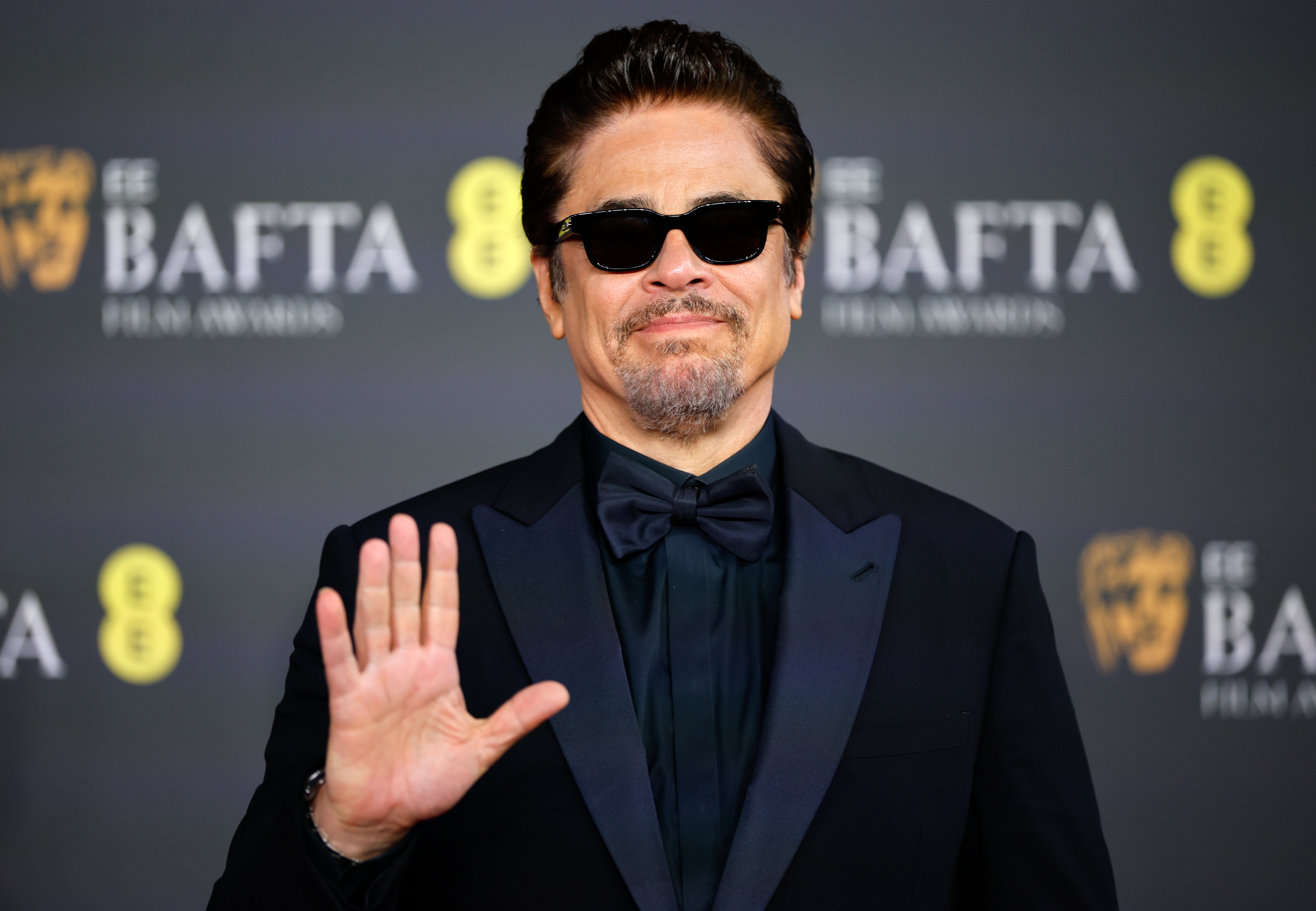 Benicio del Toro en la alfombra roja de los Premios BAFTA 2026