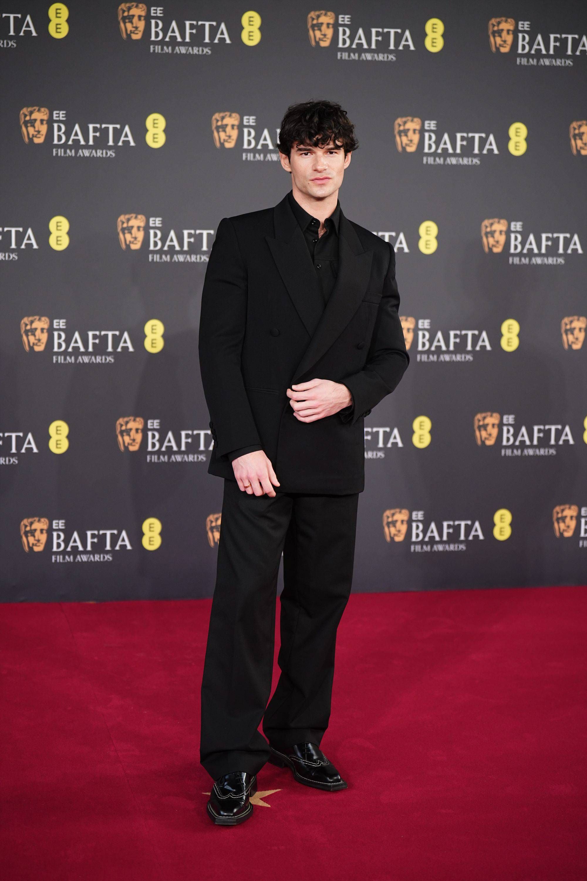 Paul Forman en la alfombra roja de los Bafta 2026