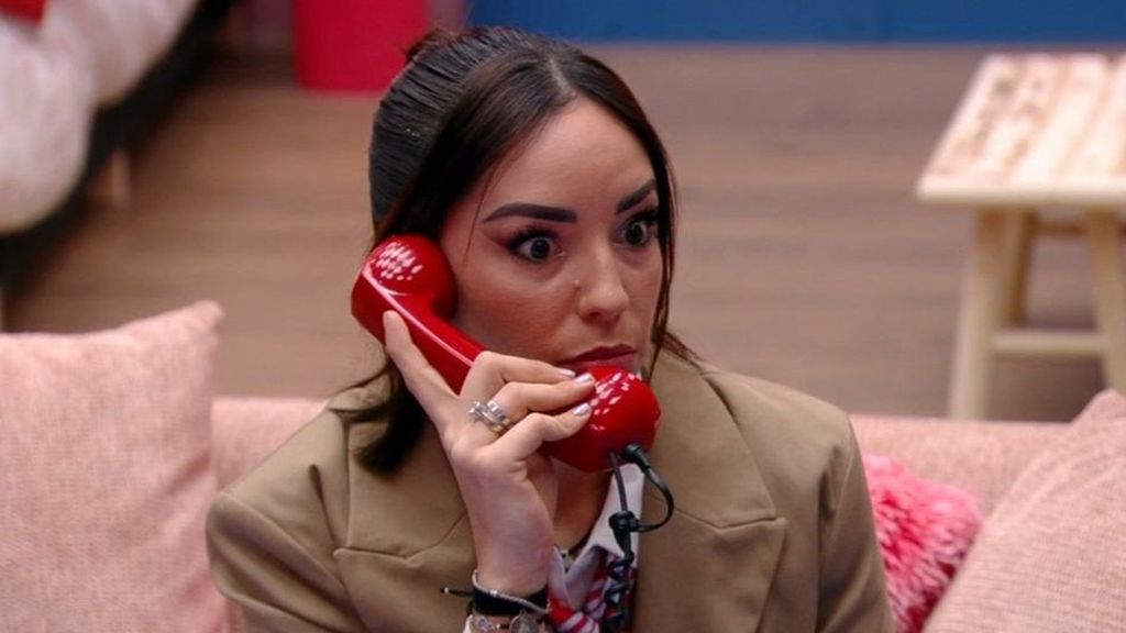 Anita Williams descuelga el teléfono en 'GH DÚO' ¡y descubre en secreto una de las dos salvaciones de la noche!: "Solo lo sabes tú"