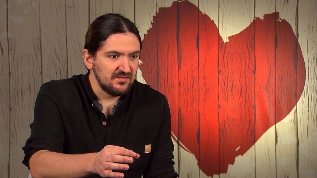 Un importante hándicap determina la decisión final del soltero en su cita en 'First Dates': "Me crea mucho rechazo"