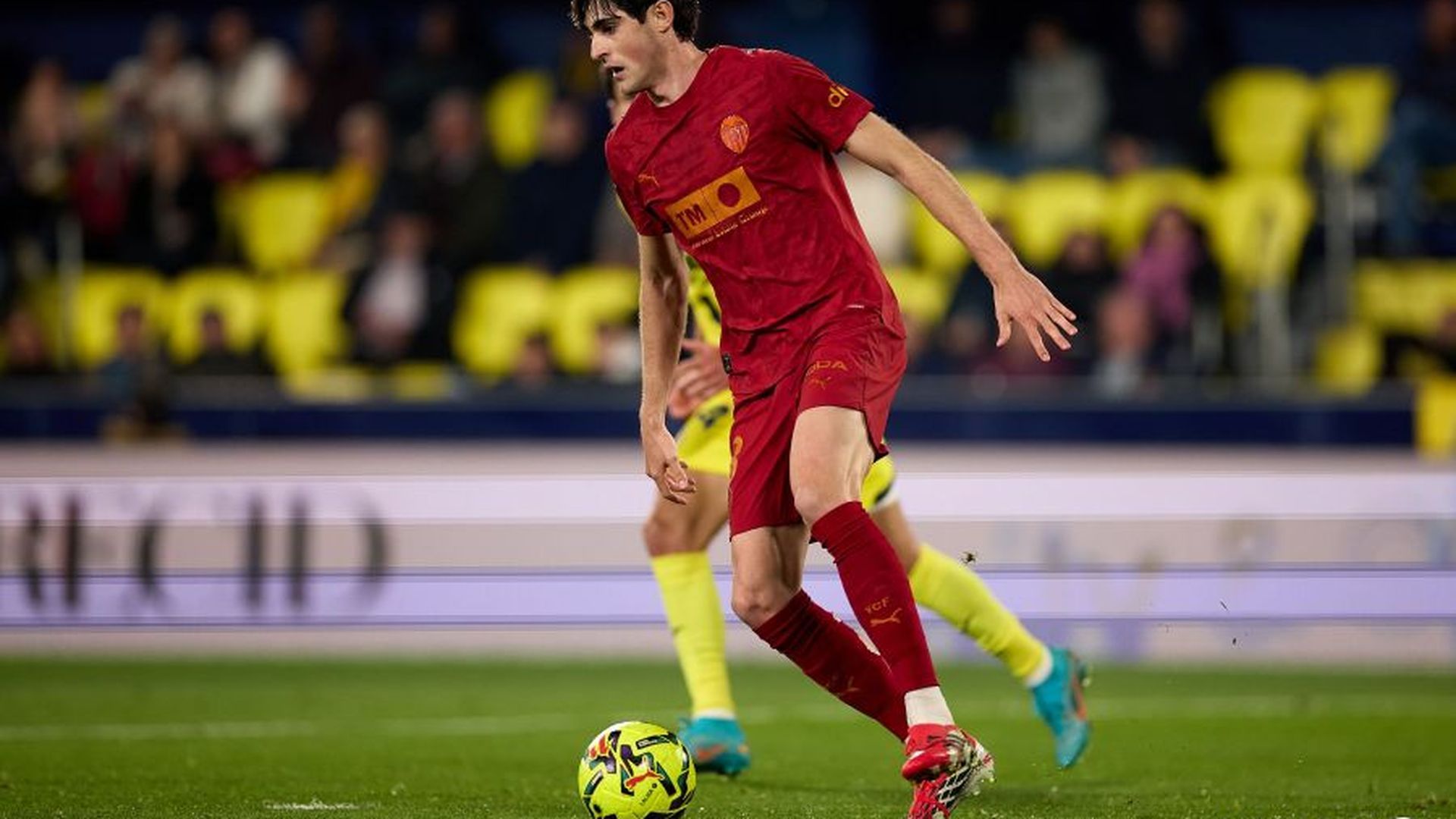 Javi Guerra ante el Villarreal