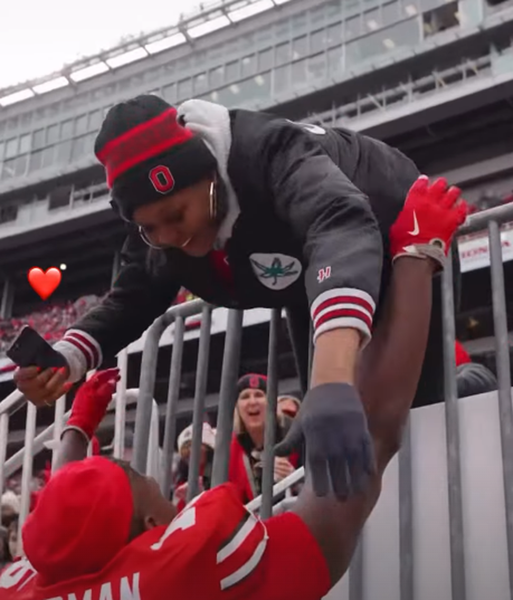 Jelani Thurman junto a su madre Kara Braxton