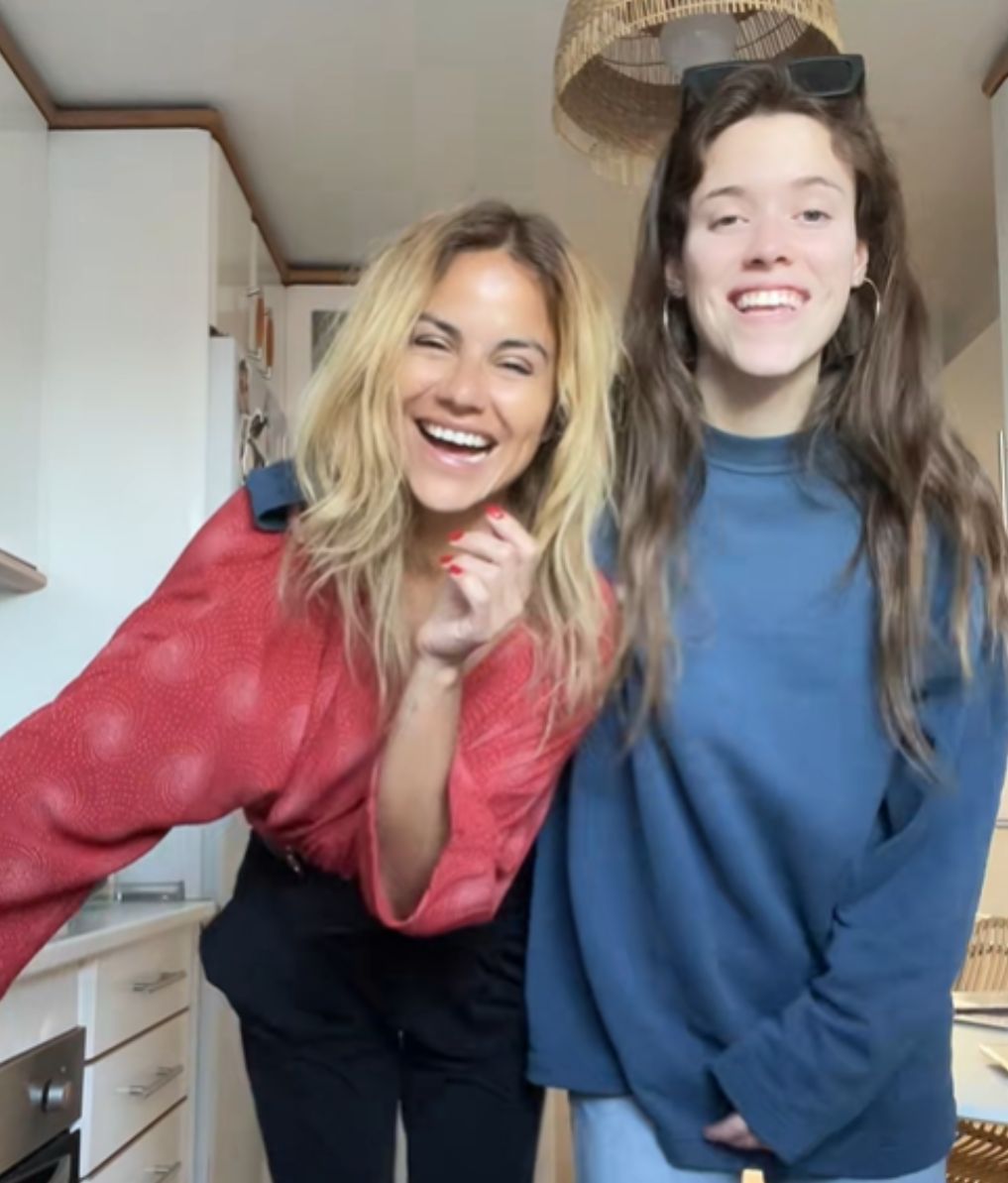 Madre e hija están muy unidas