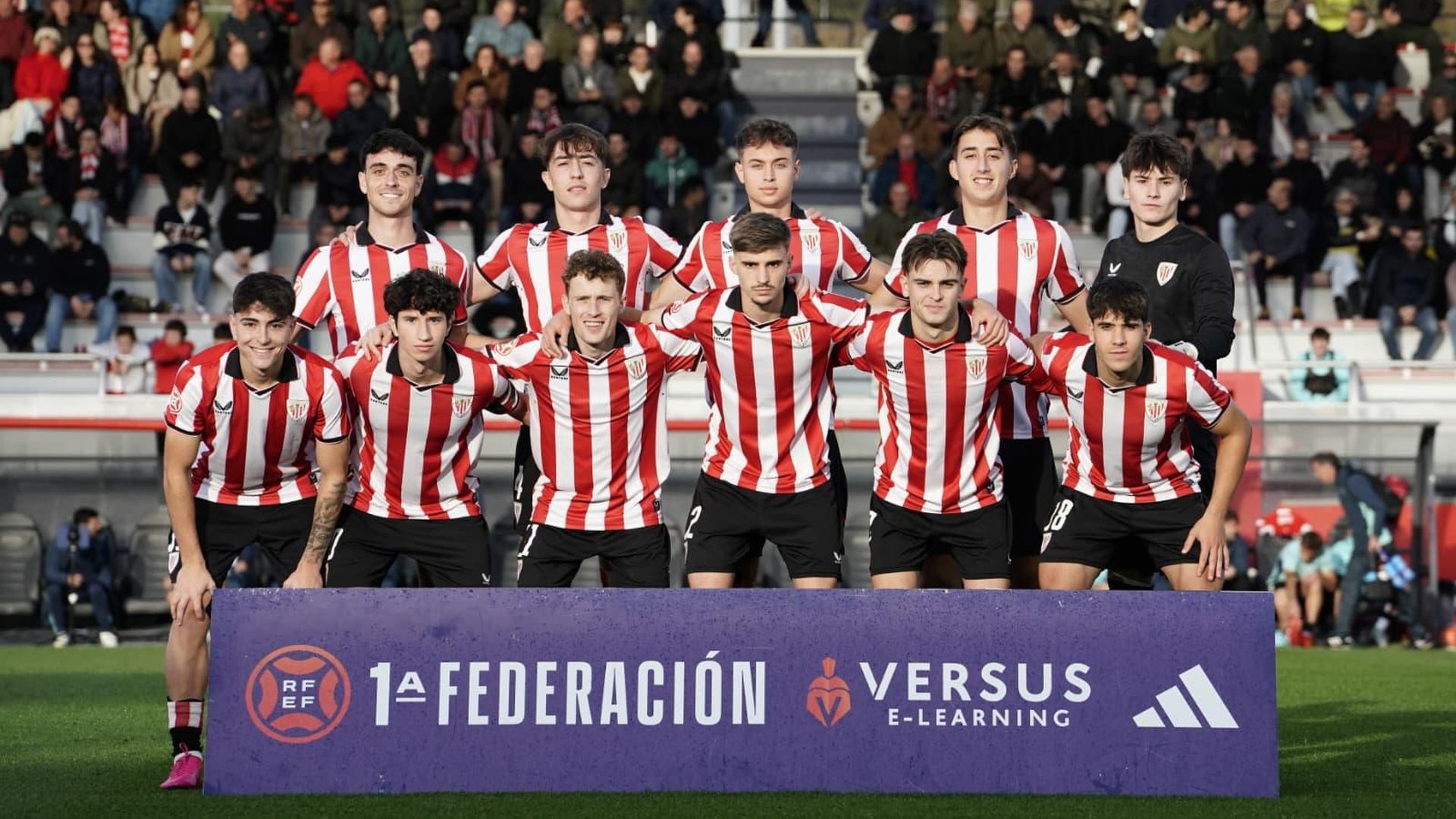 Mikel Santos con el filial Mikel Santos con el filial