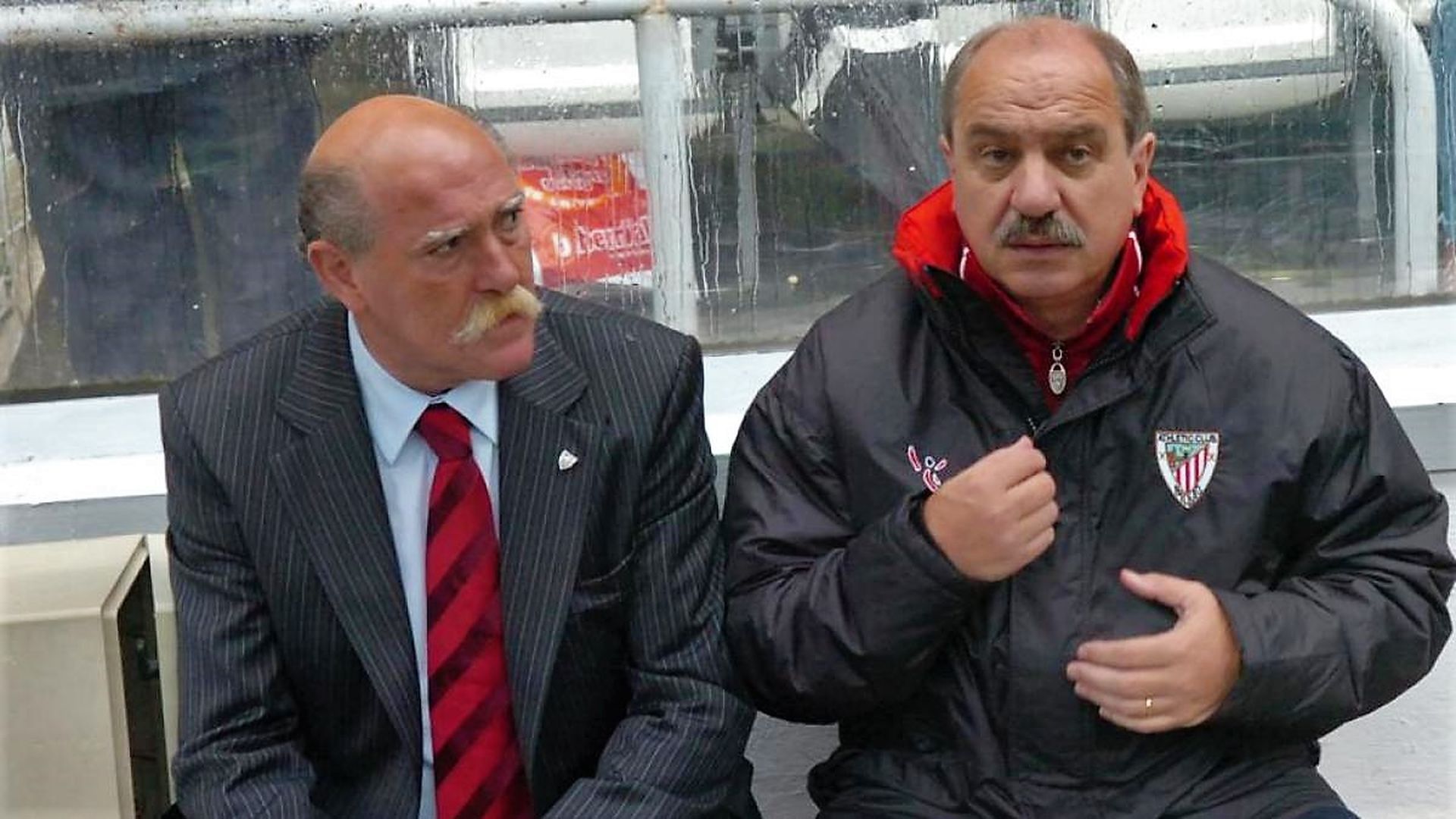 Ondarru y Mané, en el banquillo del Athletic en San Mamés