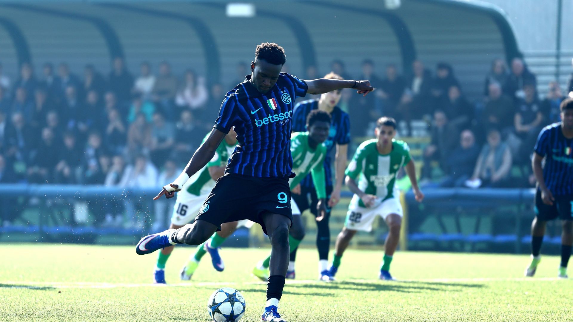 Imagen del penalti que convirtió Idrissiu Imagen del penalti que convirtió Idrissiu