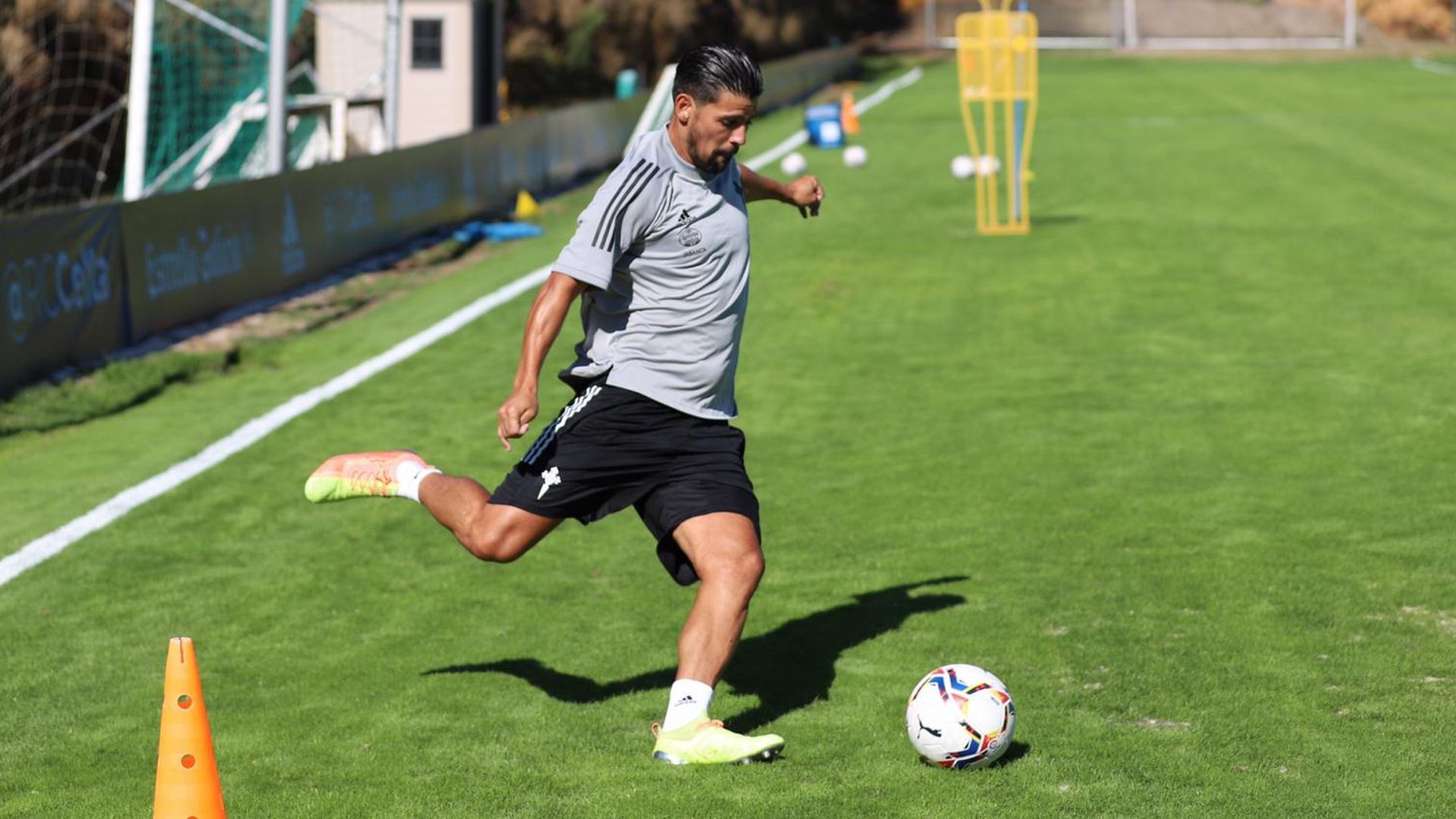 nolito_durante_un_entrenamiento_de_pretemporada_fotos_celta.jpeg