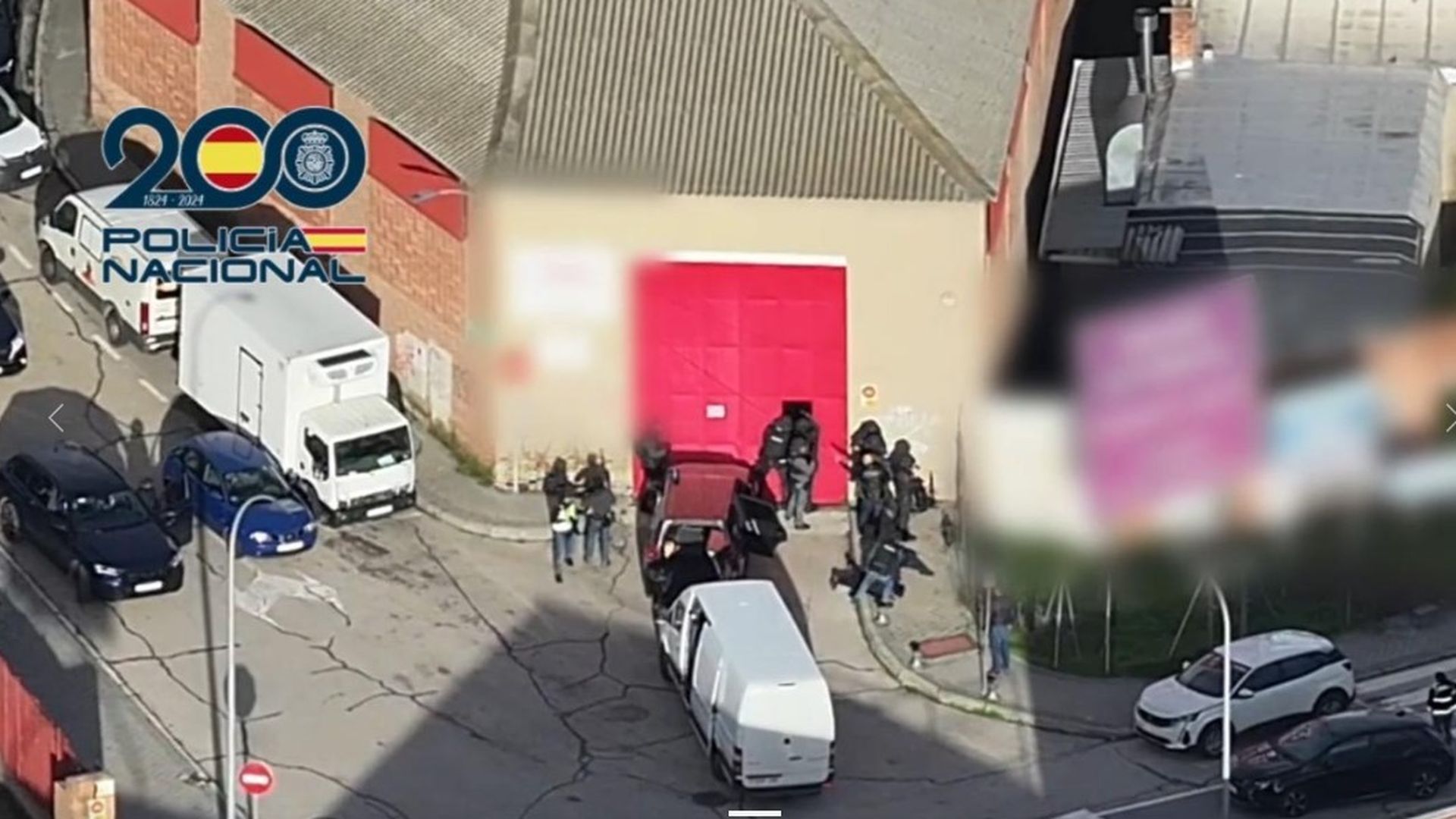 Vista de la operación policial contra el narco en una nave de Alcobendas, en Madrid. Vista de la operación policial contra el narco en una nave de Alcobendas, en Madrid.