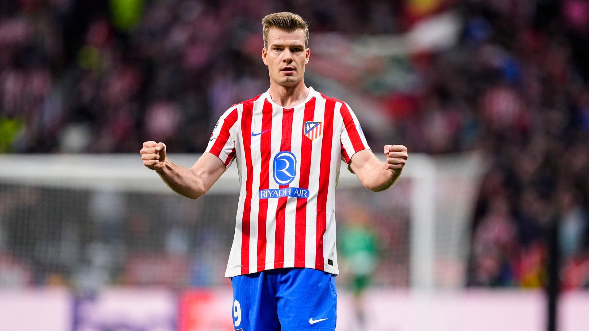 Alexander Sorloth celebrando un gol con el Atlético de Madrid