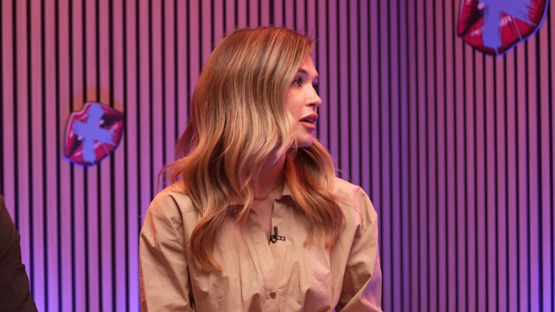 Almudena reacciona al "colegueo" entre Darío y Borja durante el pasado programa de 'Tentaciones Privé' y responde a la pregunta: "¿Quién ha sido el amor de tu vida?"