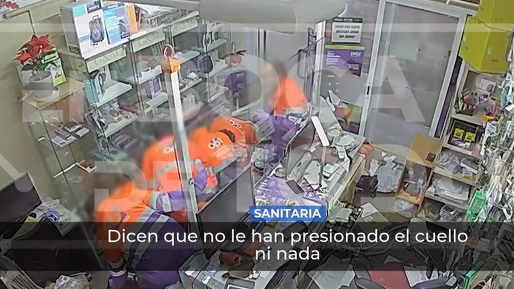 Exclusiva | Nuevas imágenes de la reducción policial a Haitam: los agentes no cuentan a los sanitarios el uso de la pistola táser: “Tiene algún golpecillo”