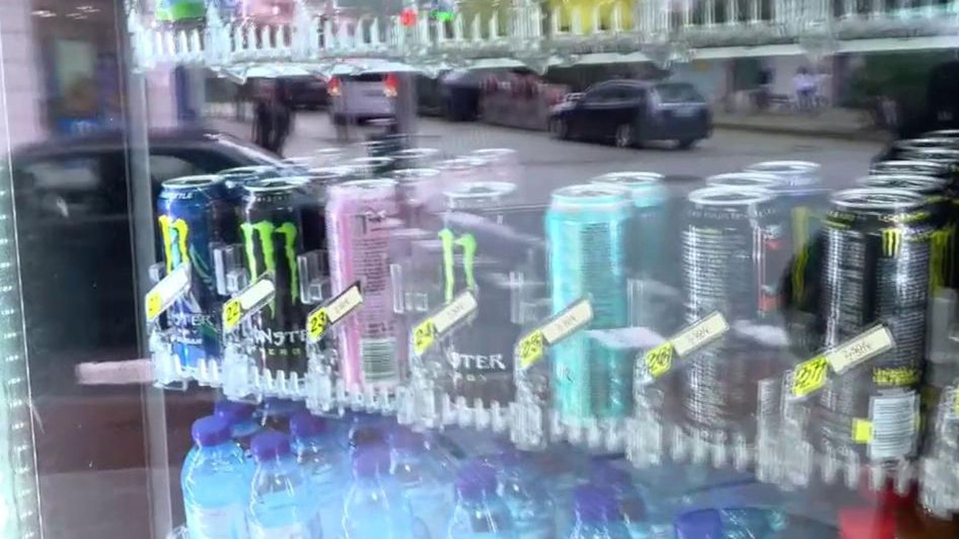 Consumo prohibirá la venta de bebidas energéticas a los menores de 16 años: sus efectos nocivos