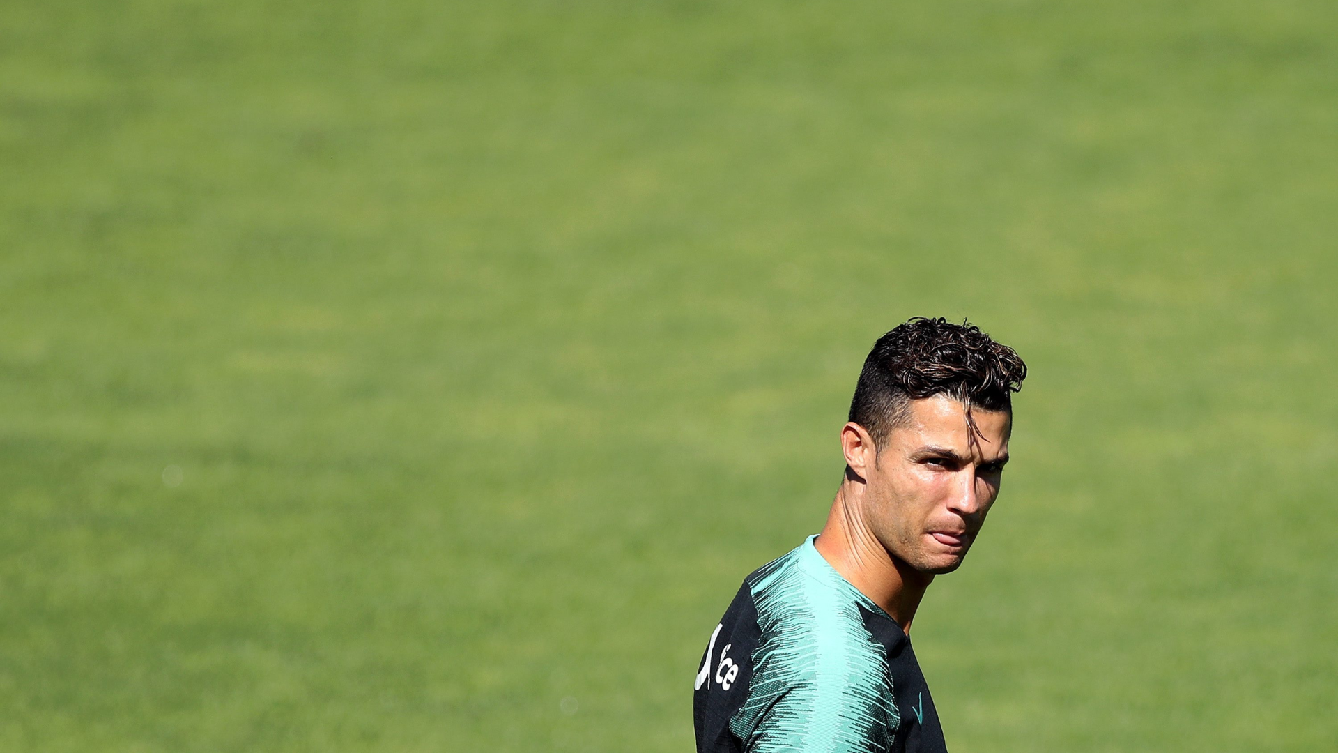 Cristiano Ronaldo, en un entrenamiento con Portugal Cristiano Ronaldo, en un entrenamiento con Portugal