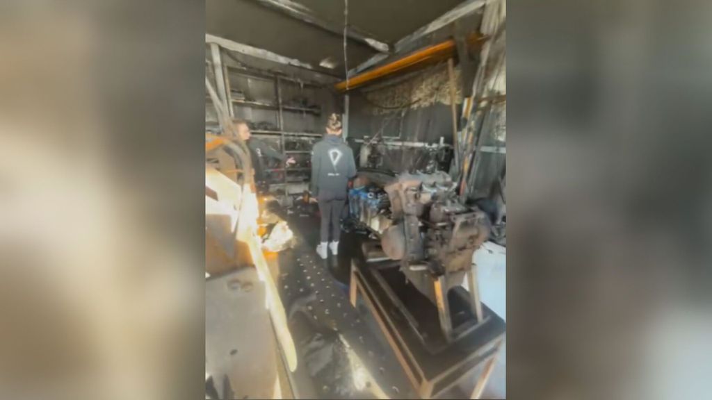 La escudería Uvigo Motorsport busca fondos para recuperar su monoplaza despues de un incendio en su almacén