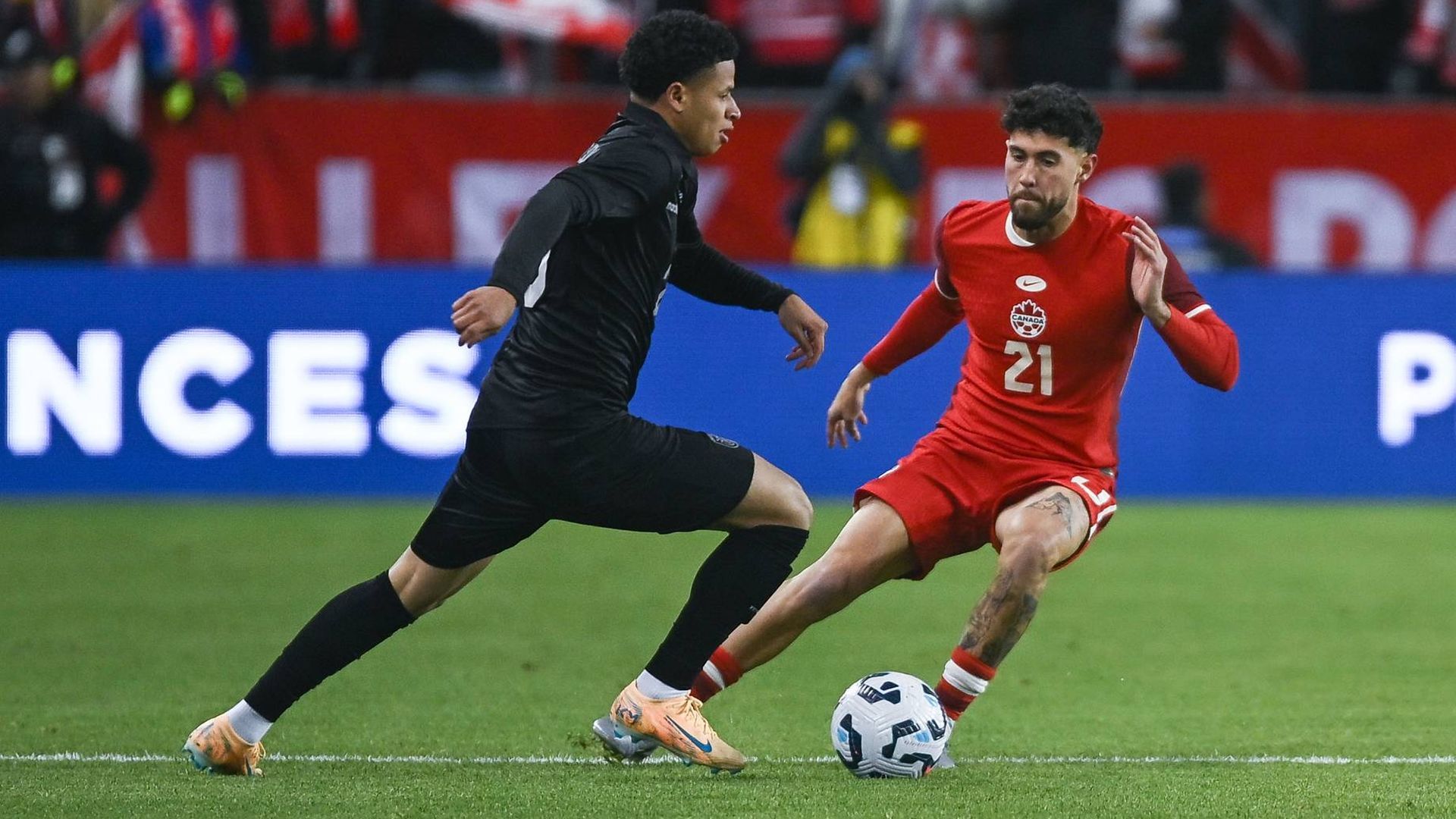 Patrik Mercado, jugando con Ecuador