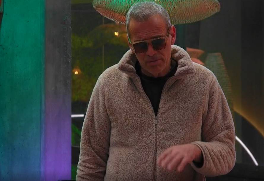 Carlos, de buen rollo con sus 'enemigos'