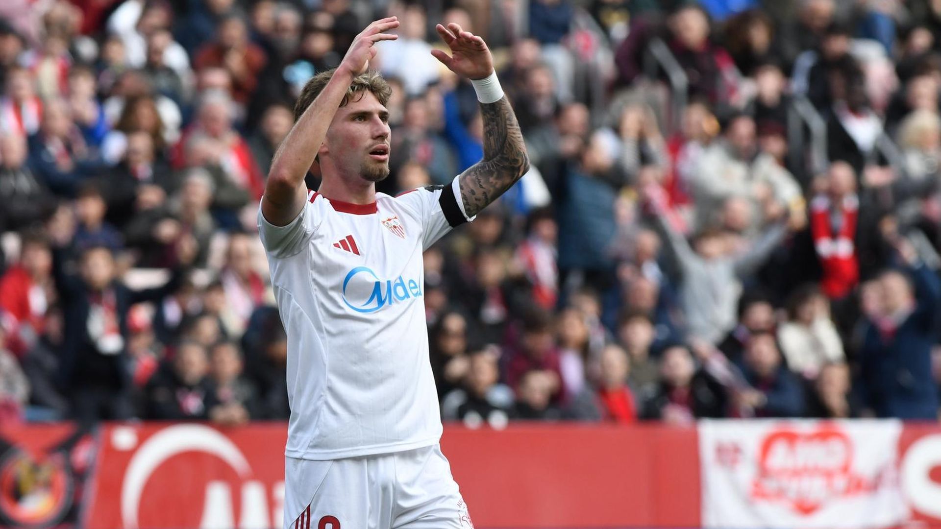 Carmona se lamenta de una ocasión contra el Girona