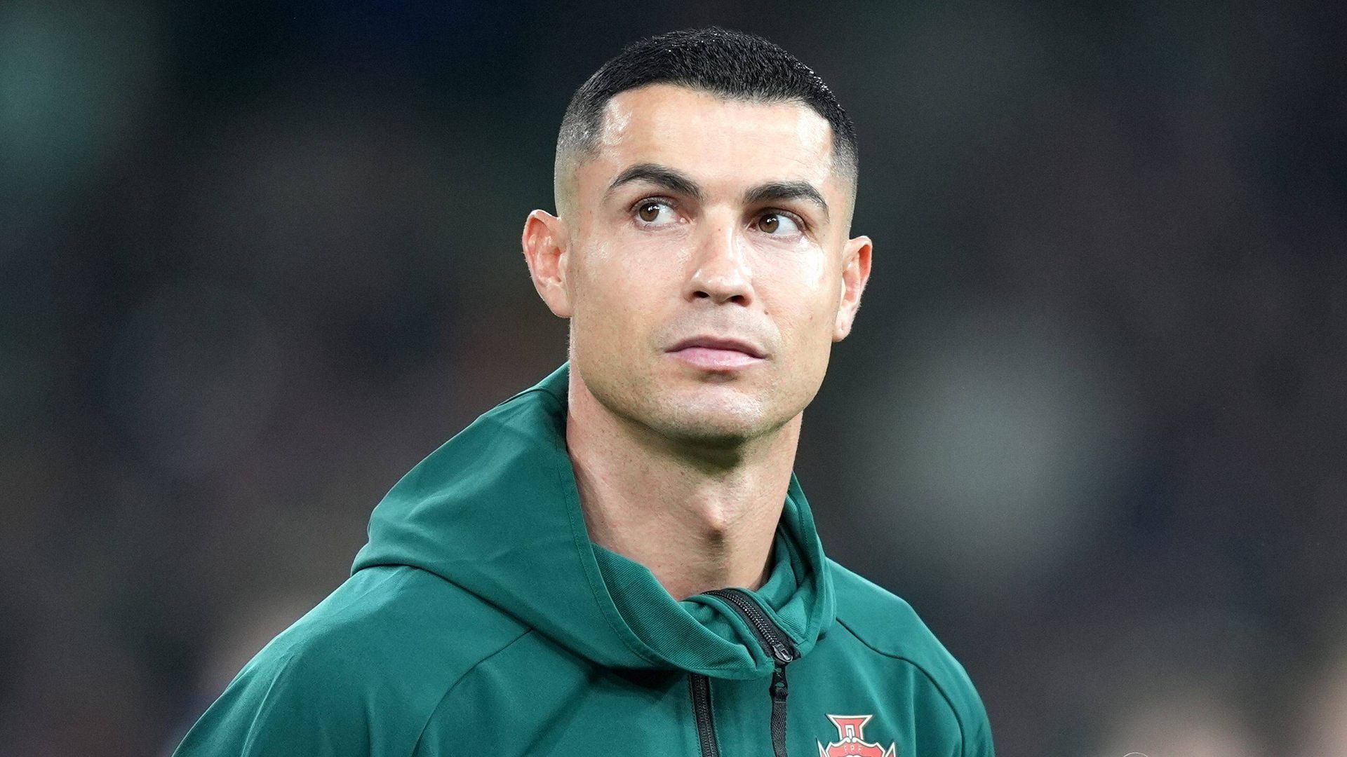 Cristiano Ronaldo antes de un partido contra Portugal