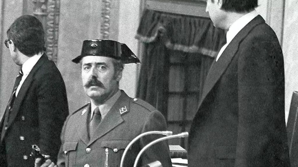 Las 30 veces que la mujer de Antonio Tejero, autor del golpe el 23F lo llamó "tonto" y "desgraciado"