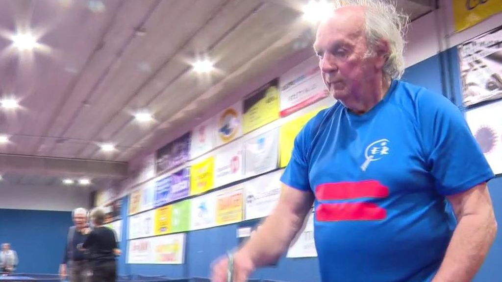 El tenis de mesa, un gran aliado contra el Párkinson: "El primer día que empecé aquí no podía ni caminar”
