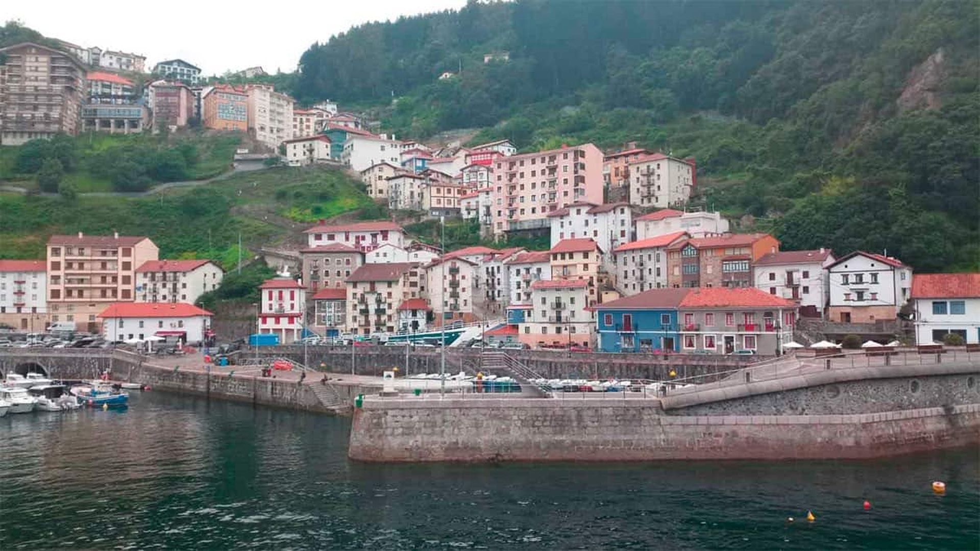 Elantxobe desde el puerto Elantxobe desde el puerto