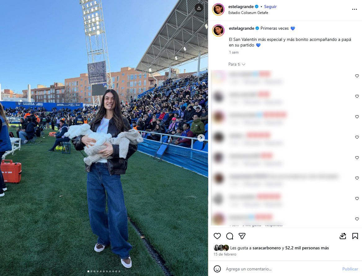 Estela Grande acude a un partido de su pareja con sus bebés
