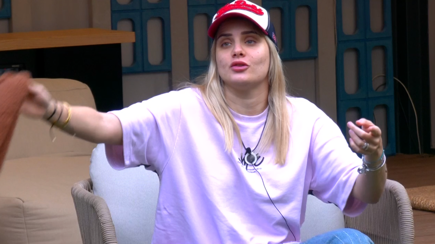 Gloria en el jardín