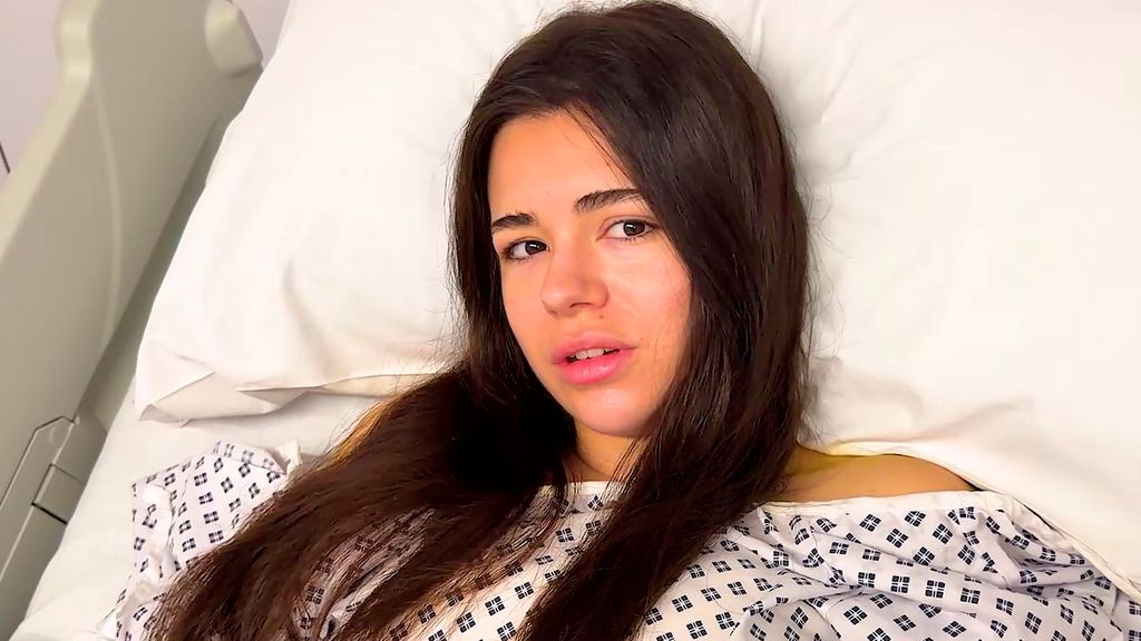 Helena confiesa su estado de nervios antes de su operación de pecho Con garra by Helena Arauz Temporada 1 Top Videos 4