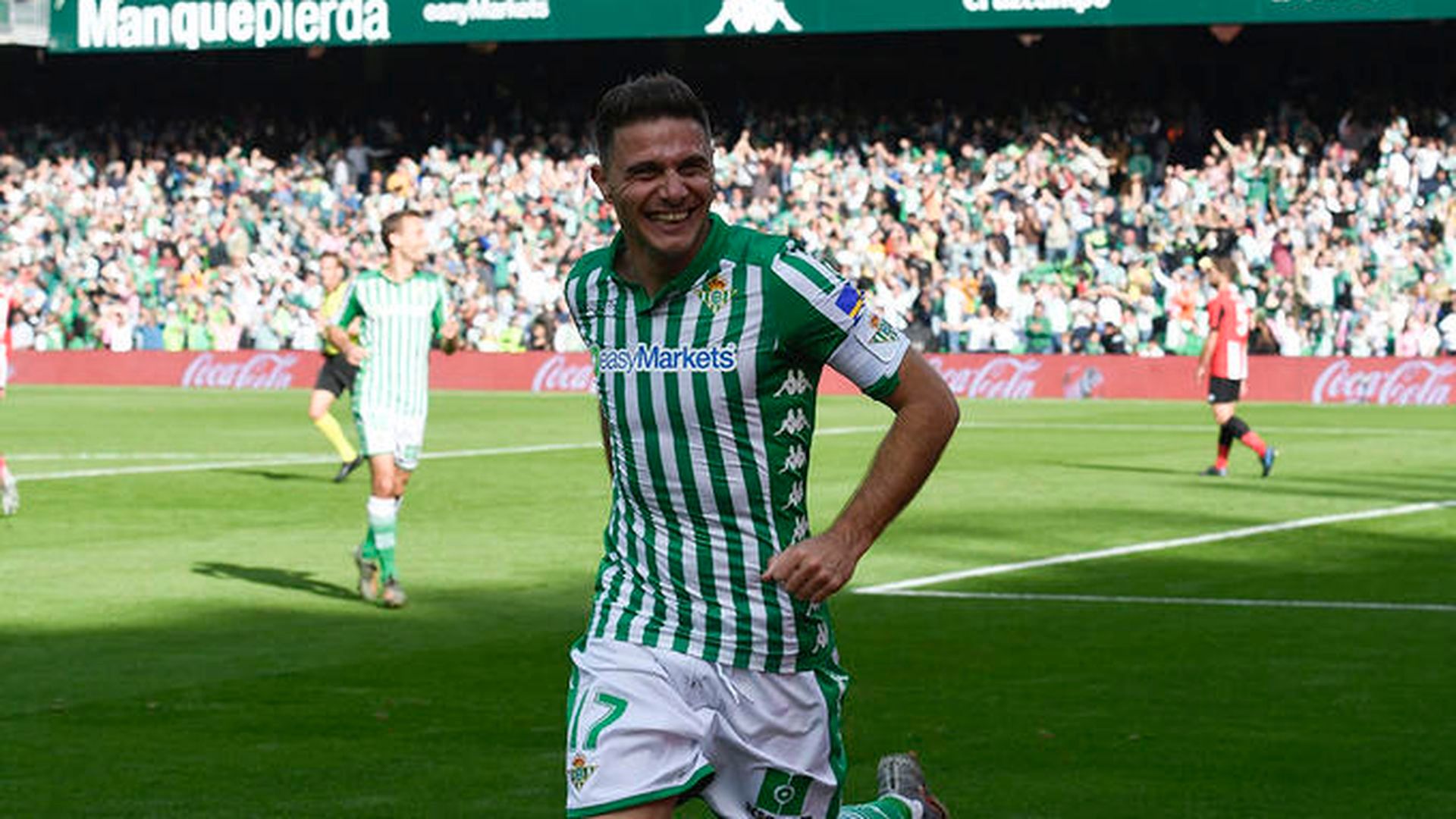 Joaquín, celebrando un gol con el Betis