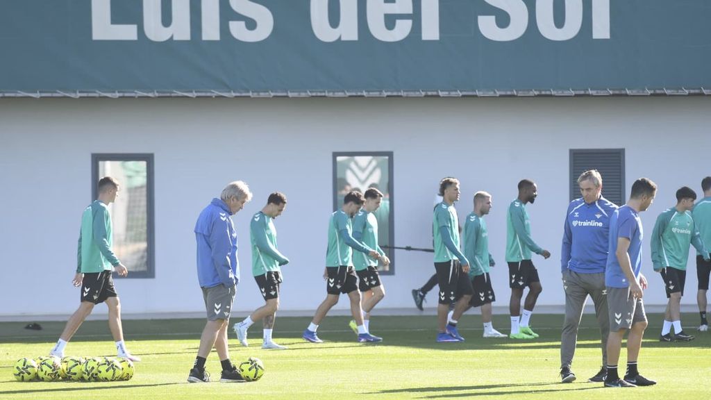 Entrenamiento del Betis con Dani Pérez