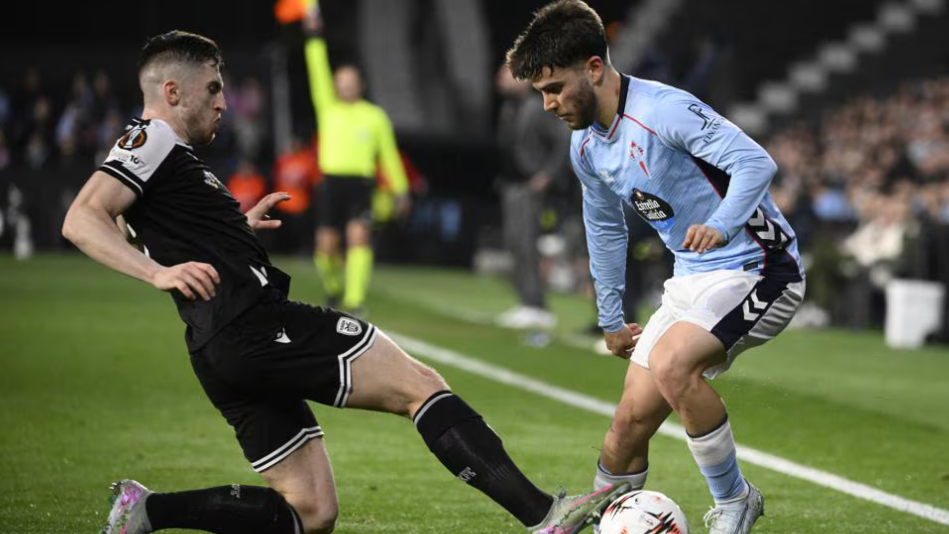 Sergio Carreira ante el PAOK