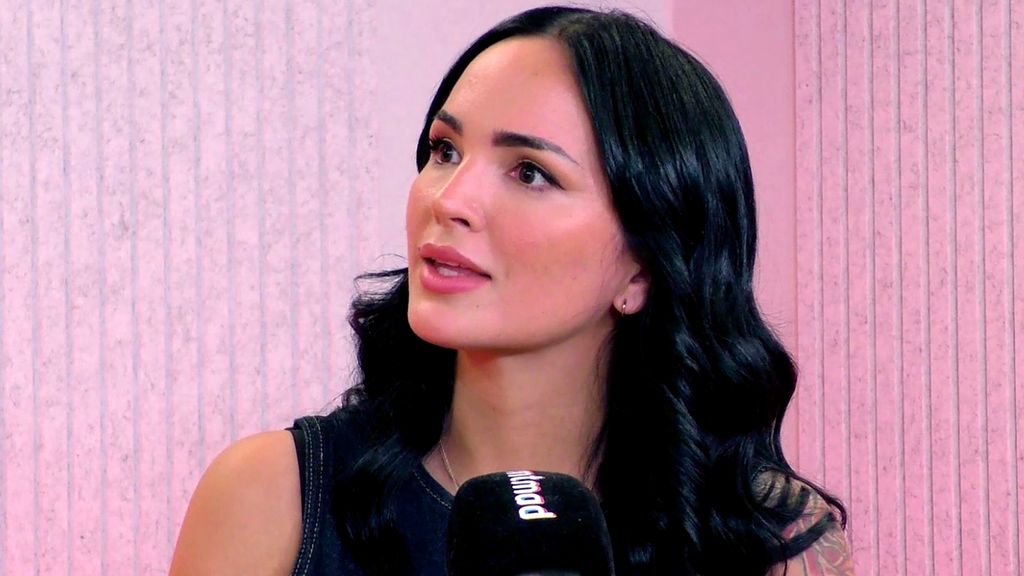 Claudia Bavel anuncia que ha empezado a escribir sus memorias En todas las salsas Temporada 9 Top Vídeos 1059