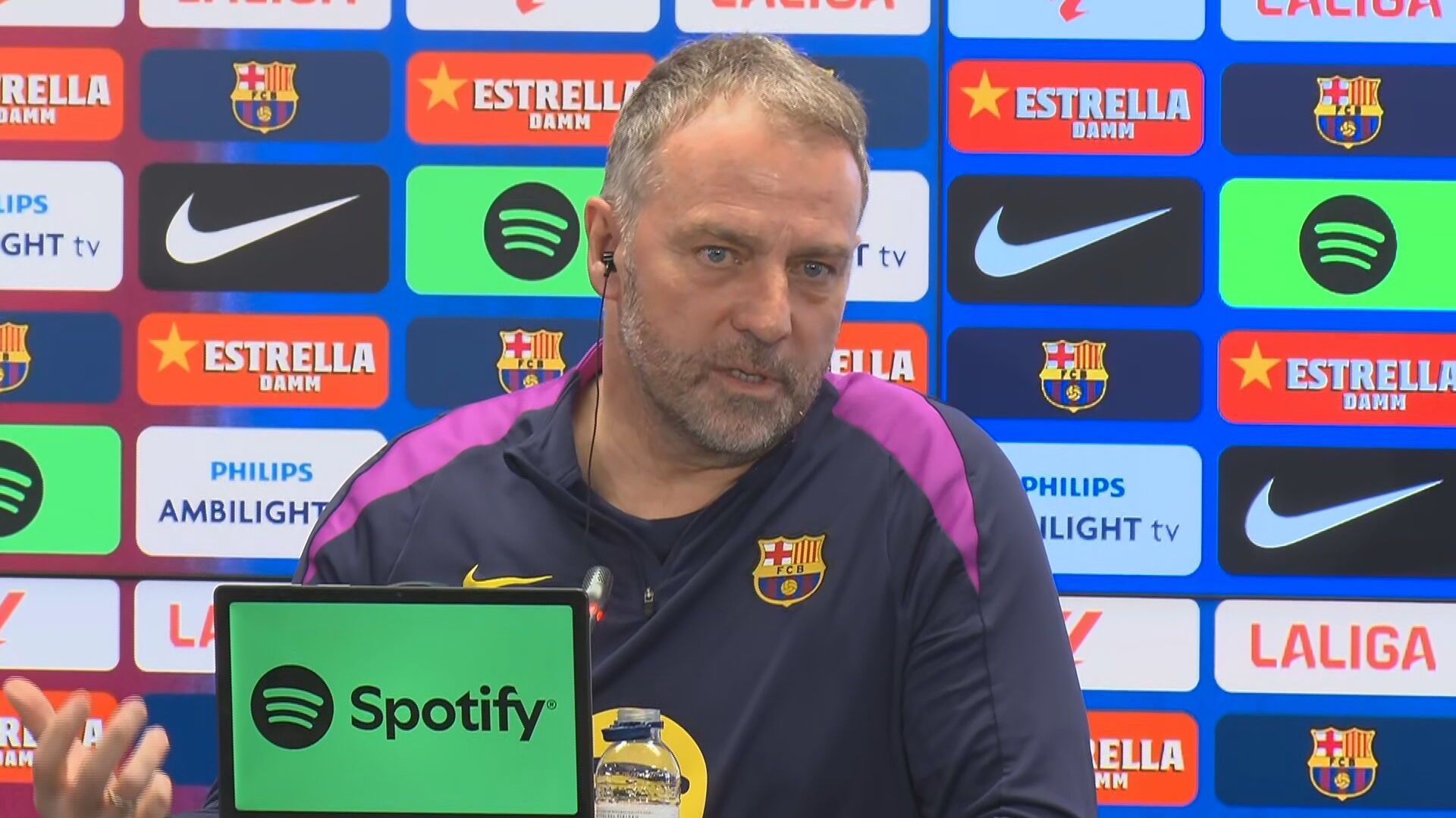 Hansi Flick, en rueda de prensa