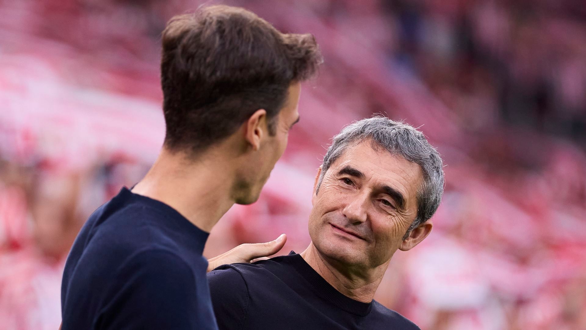 Iñigo Pérez junto a Ernesto Valverde Iñigo Pérez junto a Ernesto Valverde