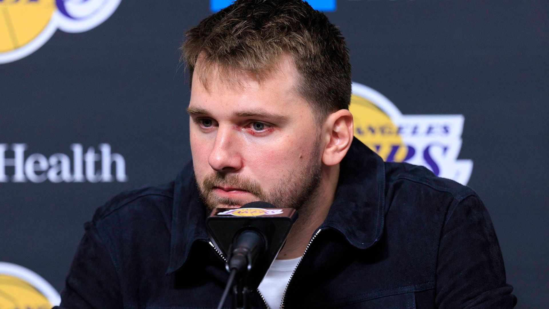 Luka Doncic en rueda de prensa Luka Doncic en rueda de prensa