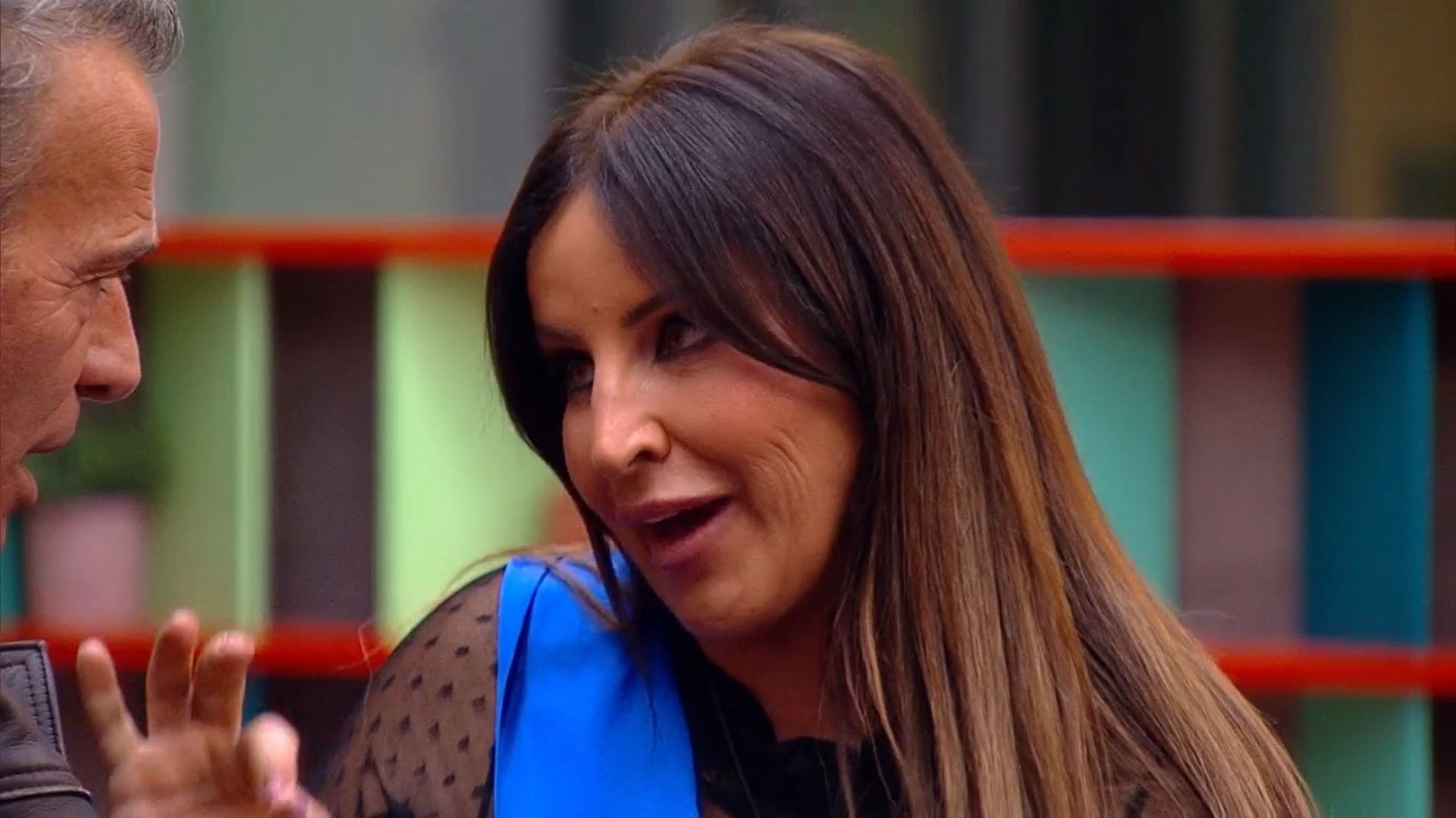 Raquel Salazar, jefa de anticampaña de Carlos Lozano