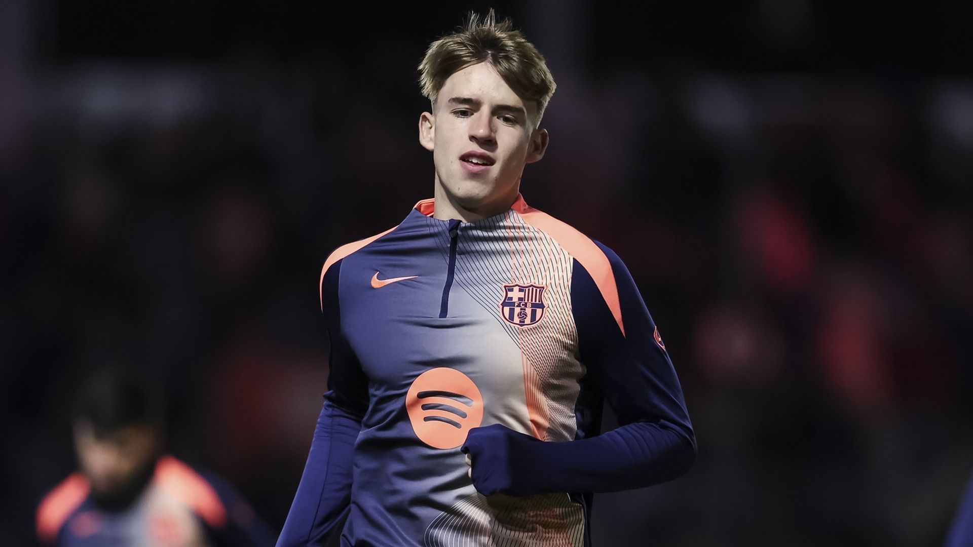 Tommy Marqués calienta con el FC Barcelona Tommy Marqués calienta con el FC Barcelona