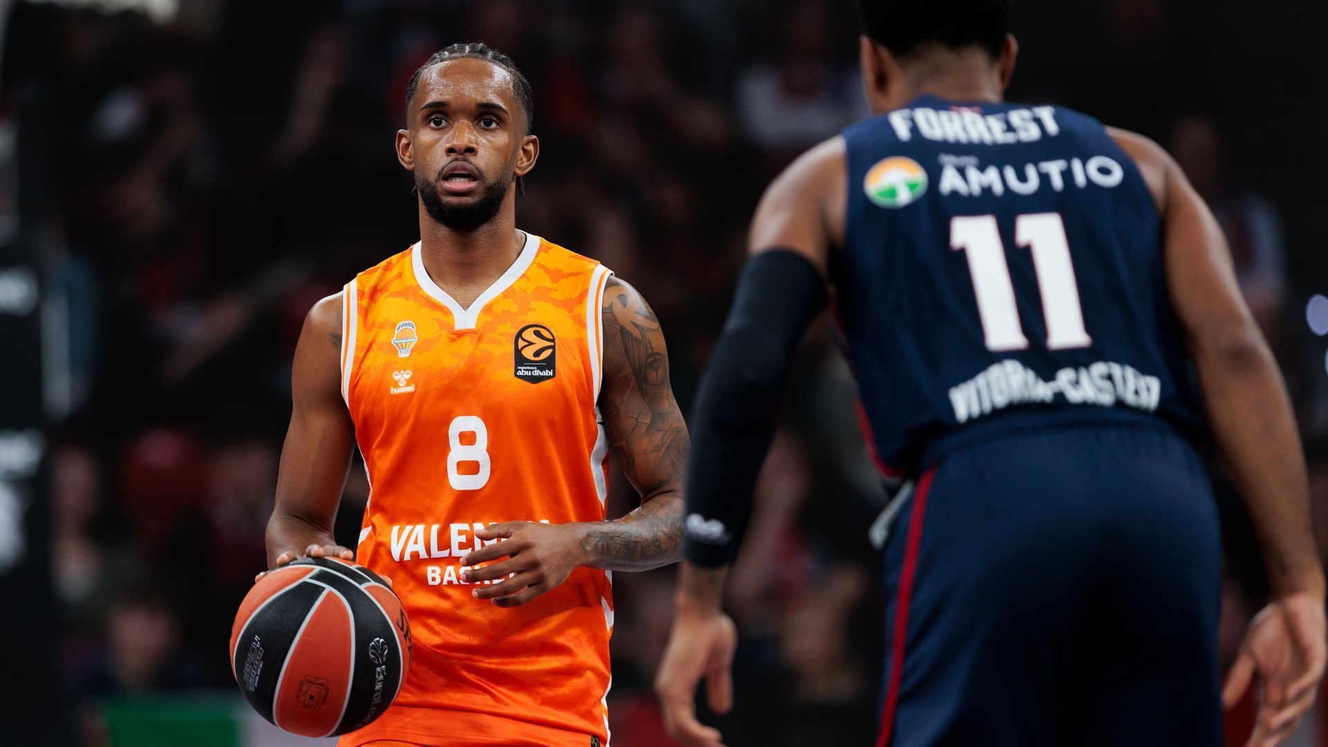 Valencia Basket se aprovecha de la resaca copera de Baskonia y lo arrasa en Euroliga (79-108)