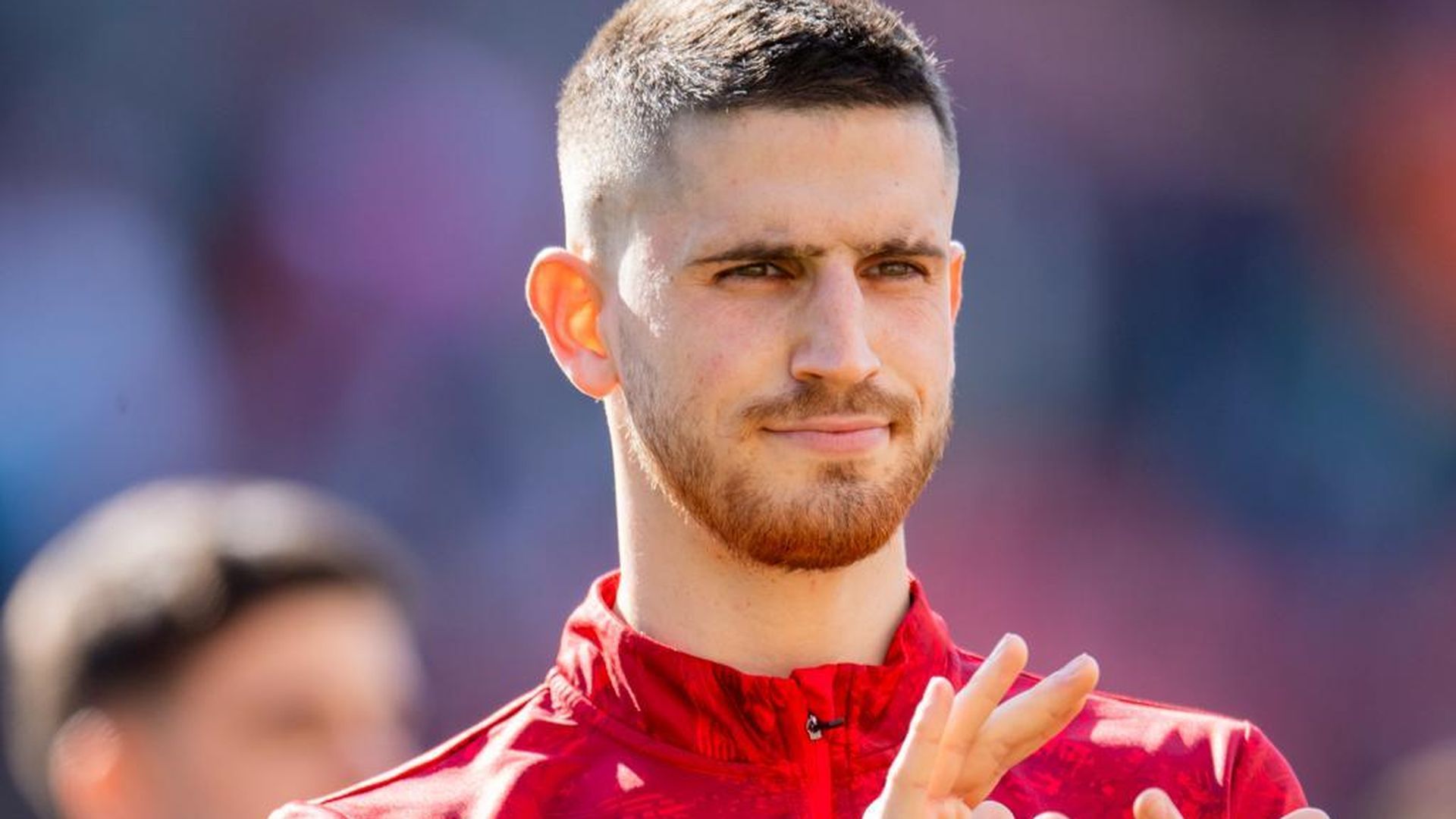 El aplauso de Oihan Sancet tras jugar en Vallecas