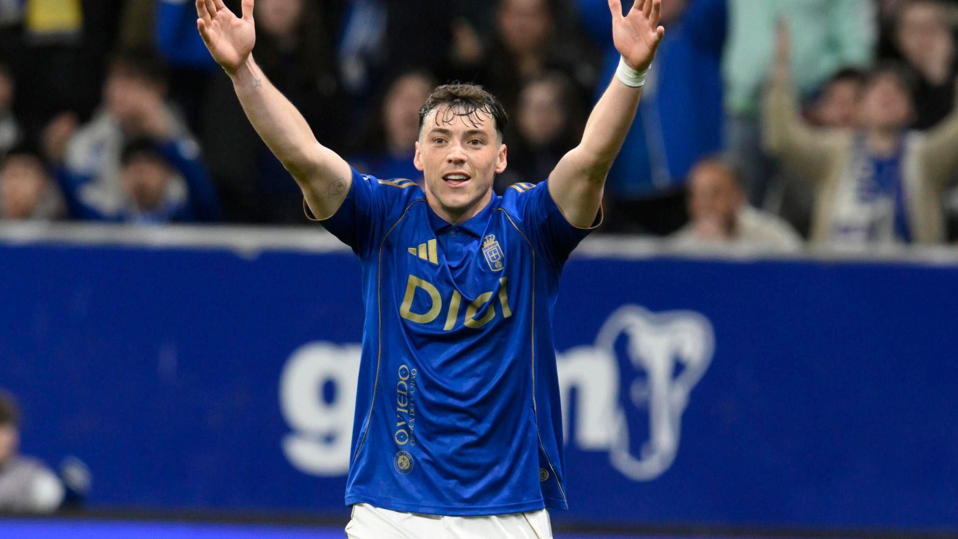 Fede Viñas ante el Atlético