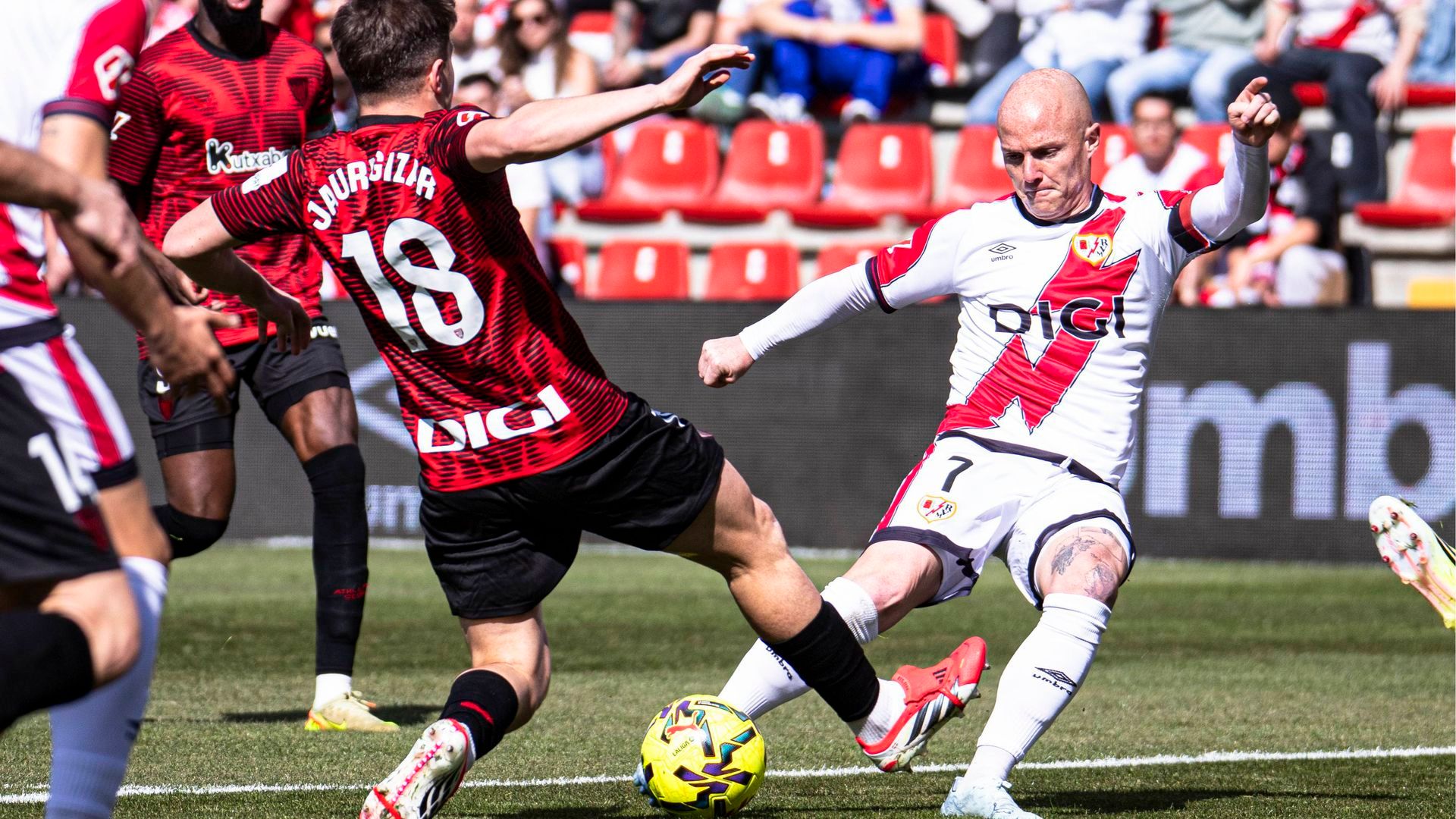 Isi Palazón en el partido contra el Athletic