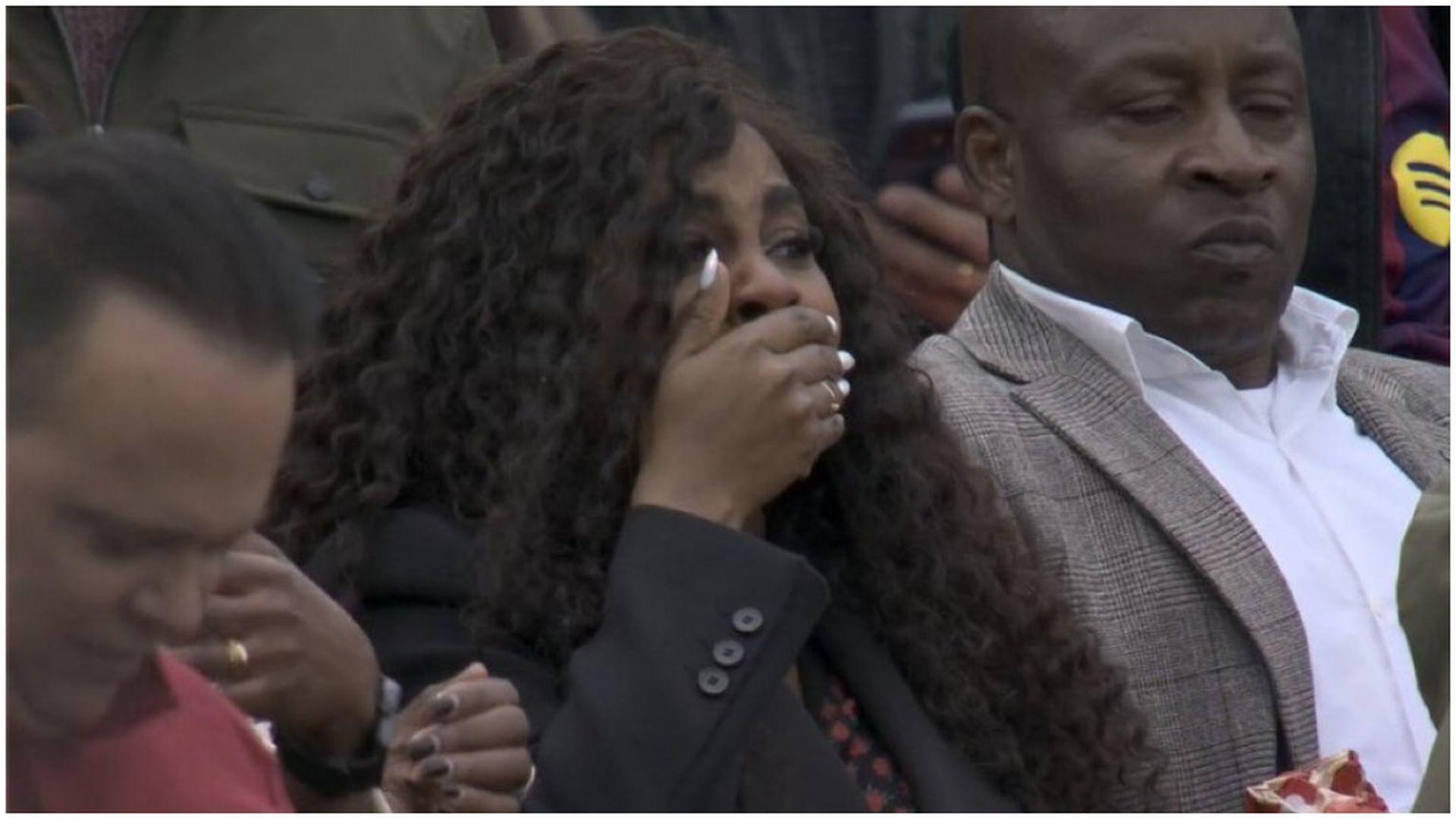 La madre de Lamine Yamal se emociona tras el golazo de su hijo