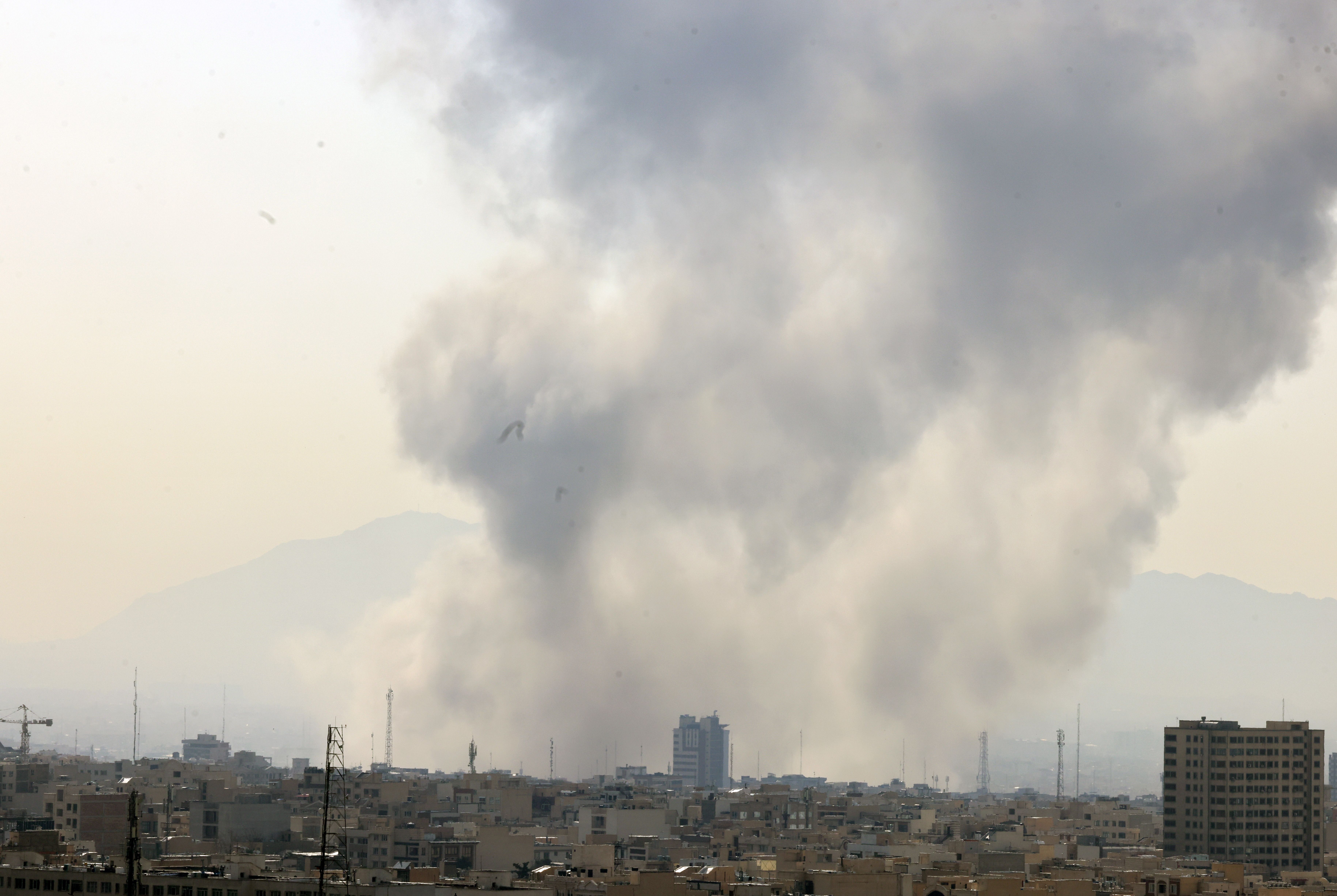 Las imágenes del ataque de Israel y EEUU a Irán