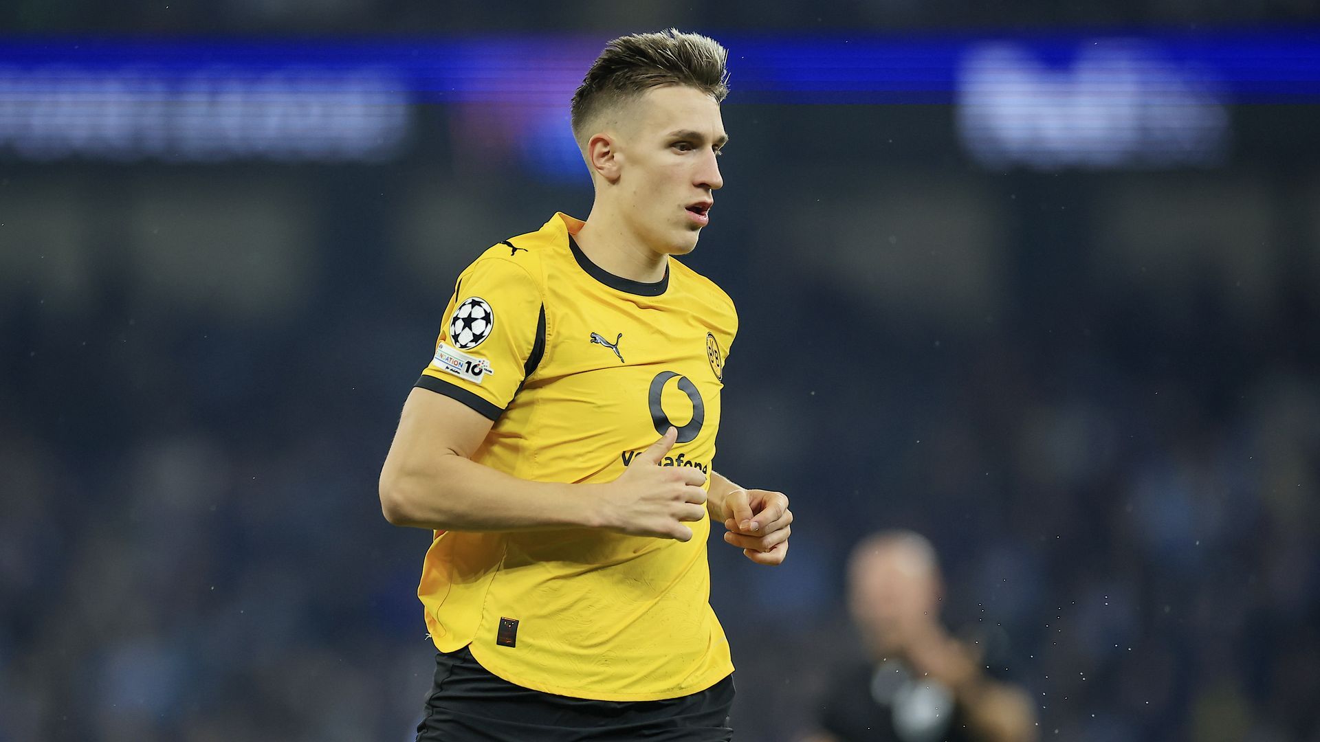 Schlotterbeck durante un partido del Borussia Dortmund Schlotterbeck durante un partido del Borussia Dortmund