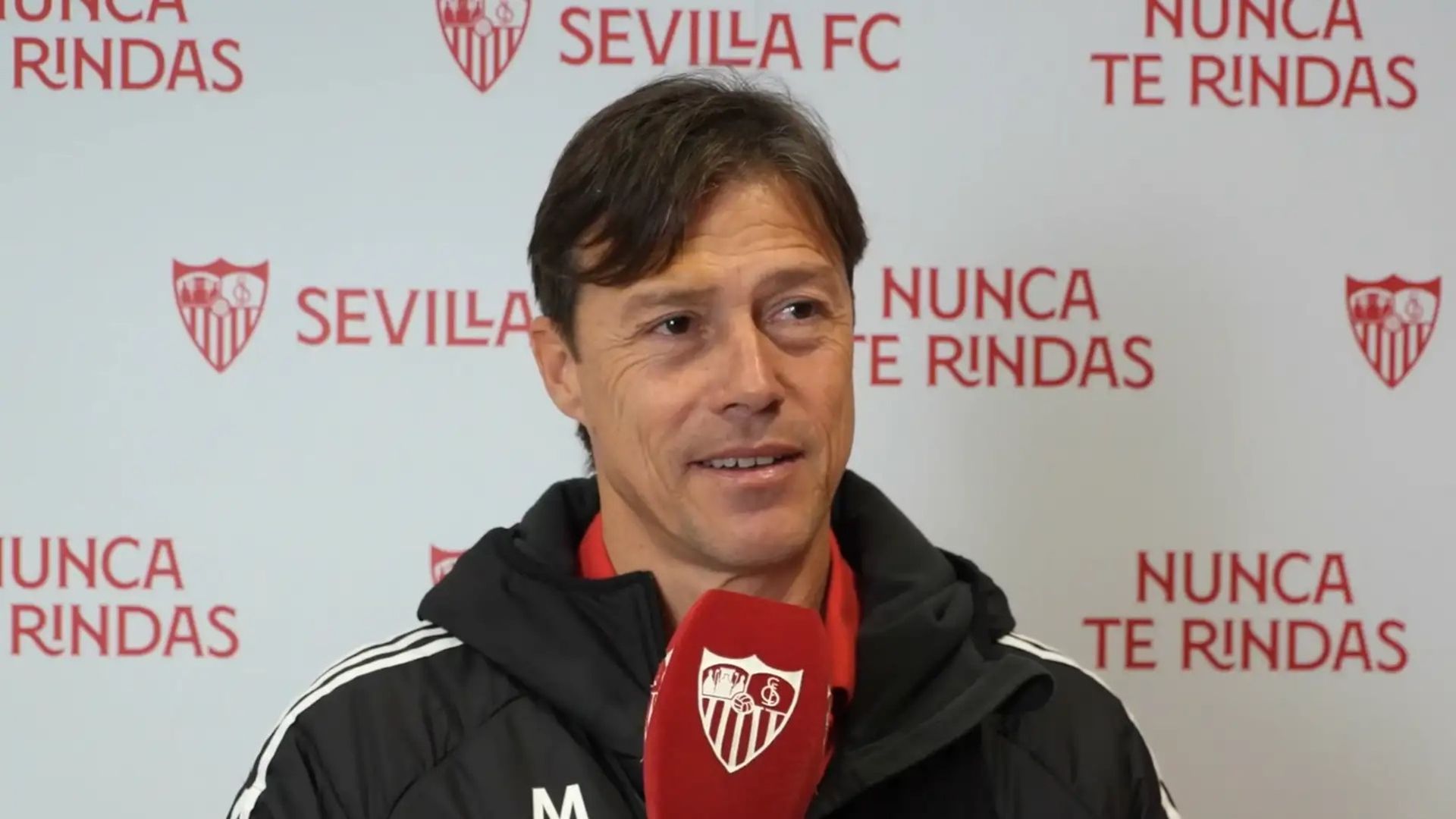 Almeyda atiende a los medios del club tras el derbi Almeyda atiende a los medios del club tras el derbi