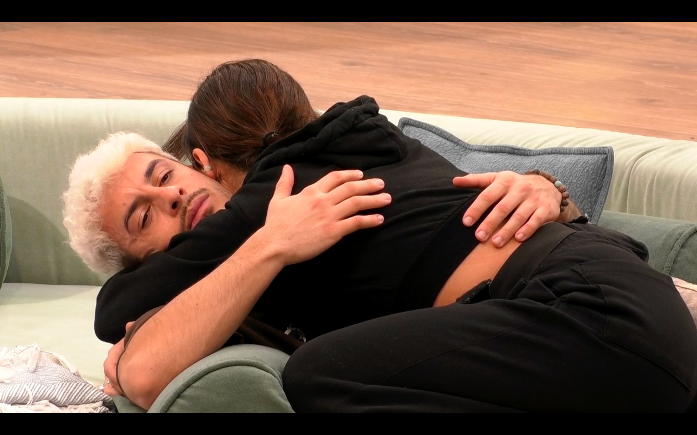 Anita abraza a Juanpi